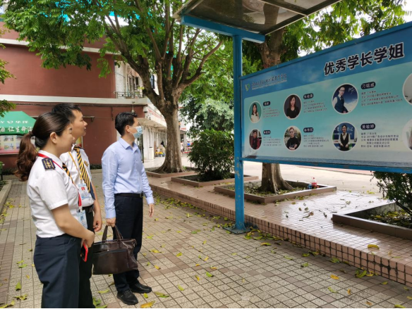 说明: http://www.ougz.edu.cn/__local/B/22/30/49744C01B5F901070BFE4AFDC4F_AD4407D9_FAE62.png